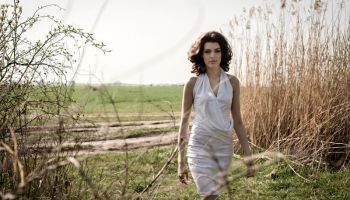 Gábina Páralová oblékne do letních šatů romantičky i sportovkyně