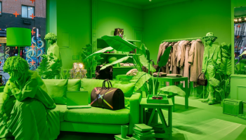 Louis Vuitton Pop-up store v New Yorku dostal nádech jedovaté zelené
