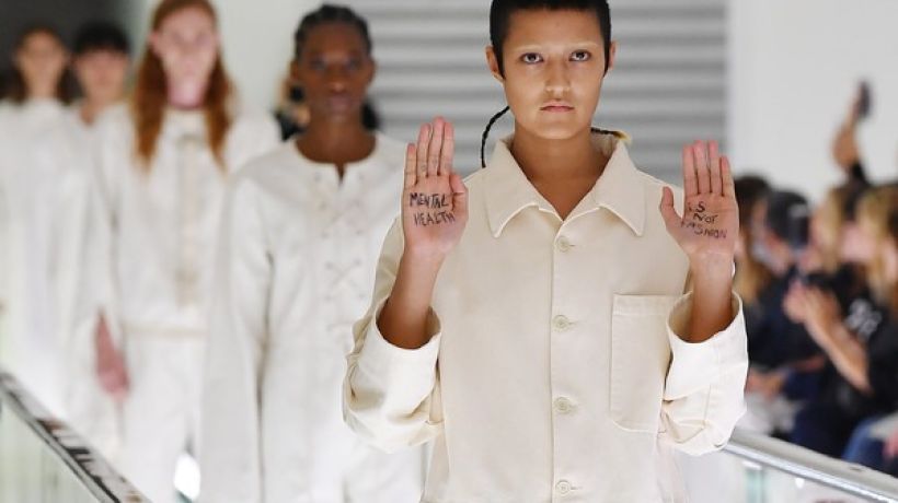 Přehlídka Gucci a neposlušná modelka