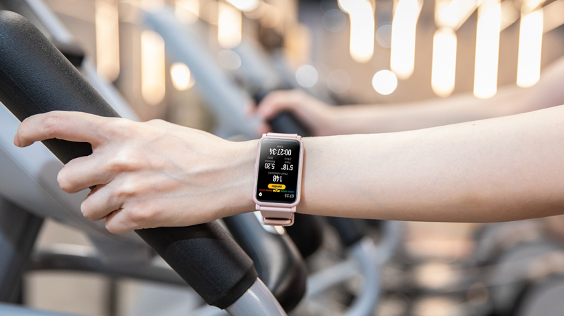 Nové fitness hodinky HONOR Watch ES – soukromý trenér na vašem zápěstí