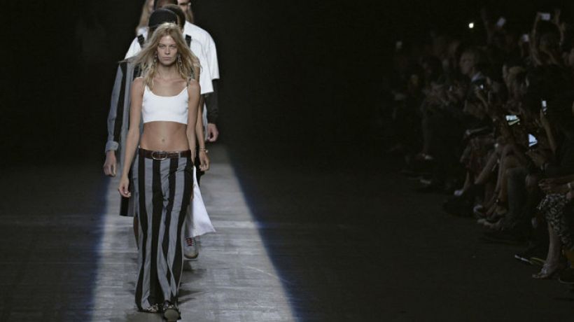 V kolekci S/S 2016 Alexander Wang pracuje s oblíbenými prvky novým způsobem