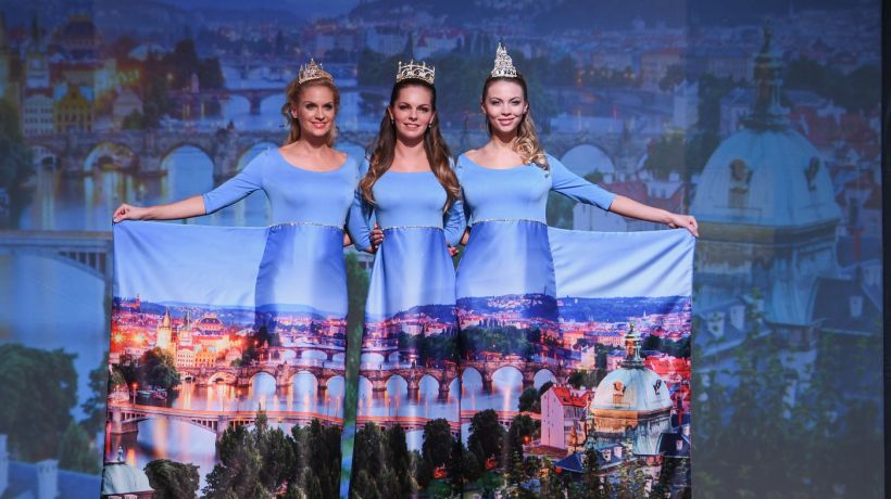 Návrhářka Marie Zelená: V našich modelech podporujeme lidi, aby cestovali a poznávali krásy naší vlasti