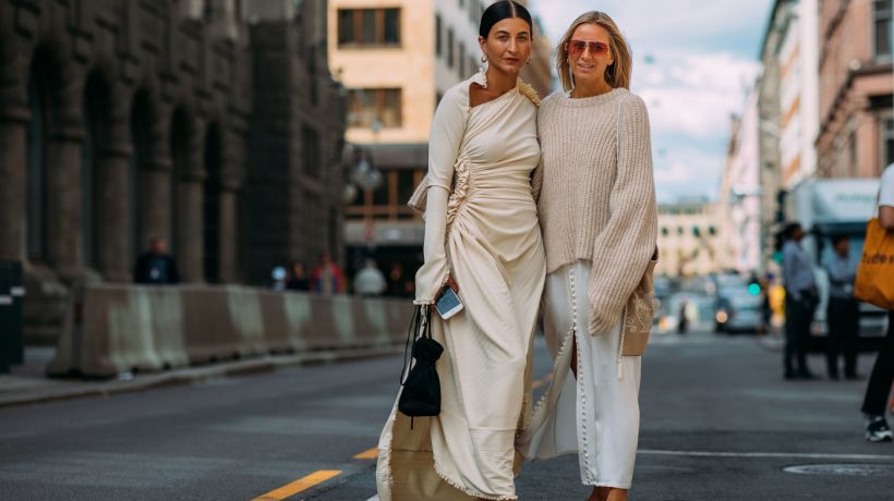 Street style v Oslu? Kostky a barevné kabelky