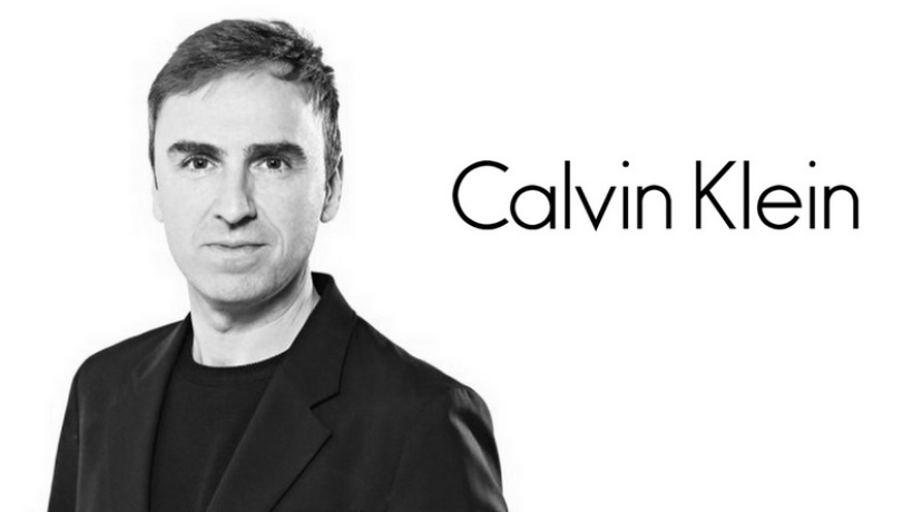 Raf Simons opouští po necelých dvou letech značku Calvin Klein