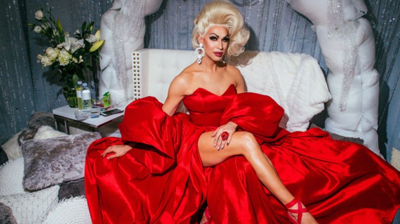 Módní víkend pro transvestity právě proběhl v LA. Ulítlá móda ani líčení nechybělo