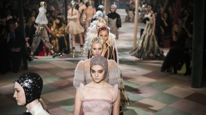 Dior na Couture Fashion Weeku představil svůj cirkus