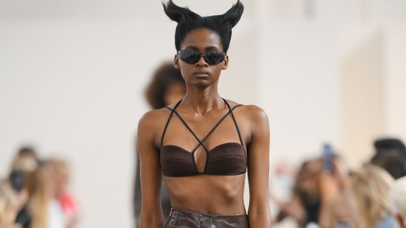 La Formela otevřela Mercedes-Benz Prague Fashion Week přehlídkou, která se inspirovala nejenom krásou koní