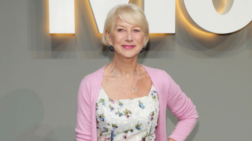 Helen Mirren poděkovala Kardashian a Lopez za trend velkých pozadí