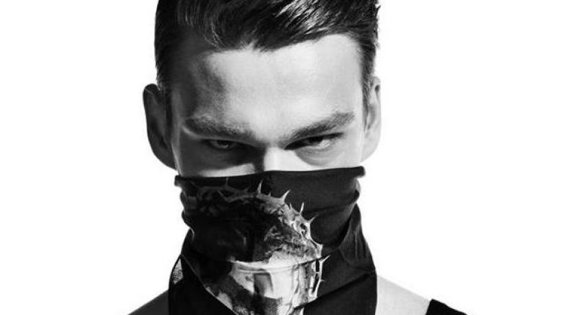 Filip Hrivnak znovunalezený syn Givenchy
