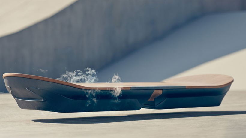 Lexus Hoverboard Slide slibuje pořádný úlet