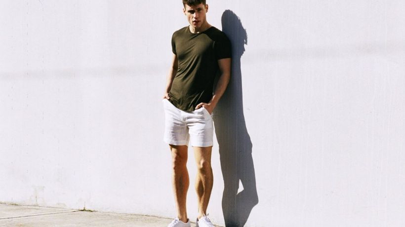Letní pánské trendy: Jak nosit kraťasy?