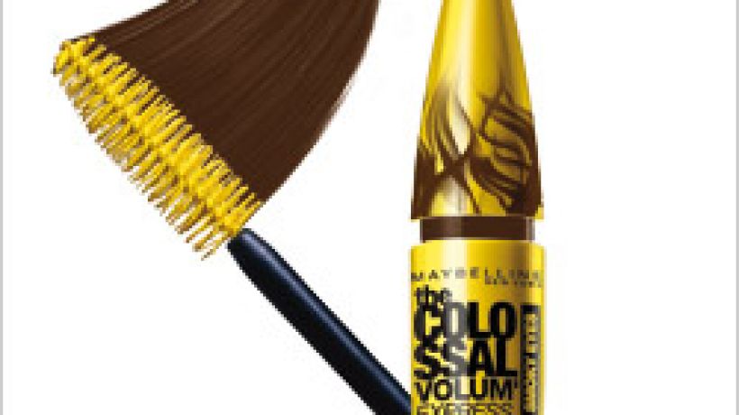 Nová řasenka Colossal Smoky od Maybelline slibuje kolosálně sexy pohled!
