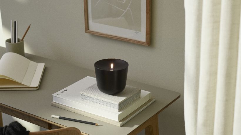 Znáte pilíře skandinávského stylu bydlení? Na podzim vsaďte na designové svícny