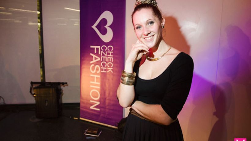 Česká módní návrhářka Monika Vaverová rozbíjí harmonii kovem!