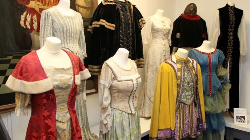Top 5 nejkrásnějších šatů českých princezen
