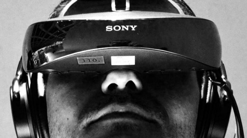 Sony osobní 3D prohlížeč