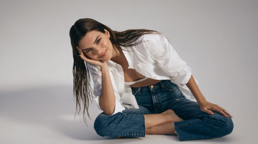 Kendall Jenner navrhla kolekci džínsů v mnoha velikostech i délkách nohavic