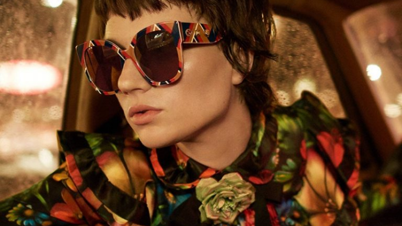 Modelka Ellen de Weer v brýlích značky Gucci ala 80. léta