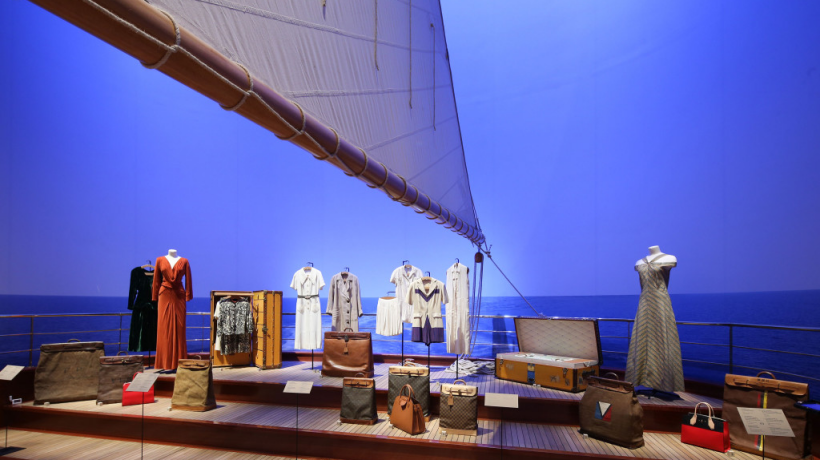 Výstava „Volez, Voguez, Voyagez“ značky Louis Vuitton je v New Yorku
