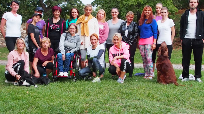 Mají dobré srdce - české krásky cvičí pro charitu