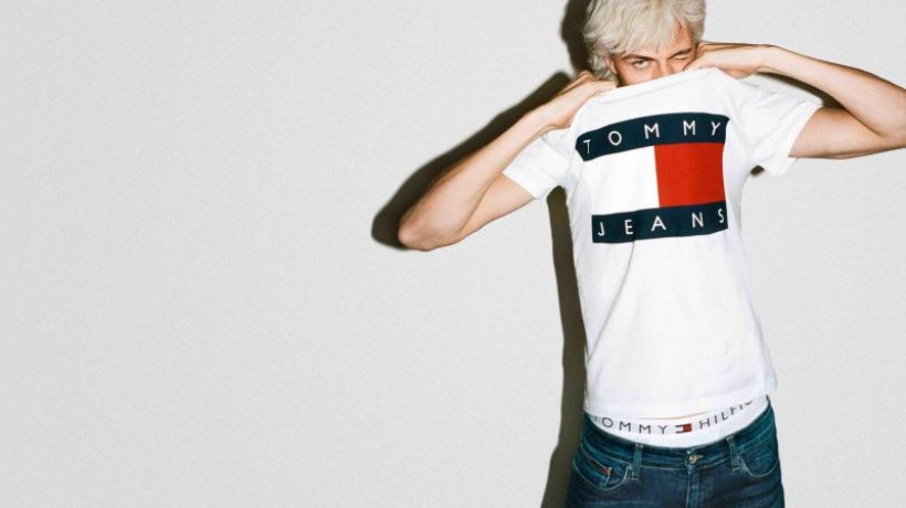 Tommy Hilfiger vzdává hold 90´s