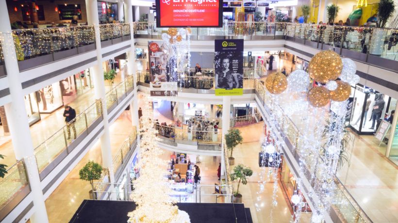 Na vánoční nákupy do obchodního centra Atrium Flora