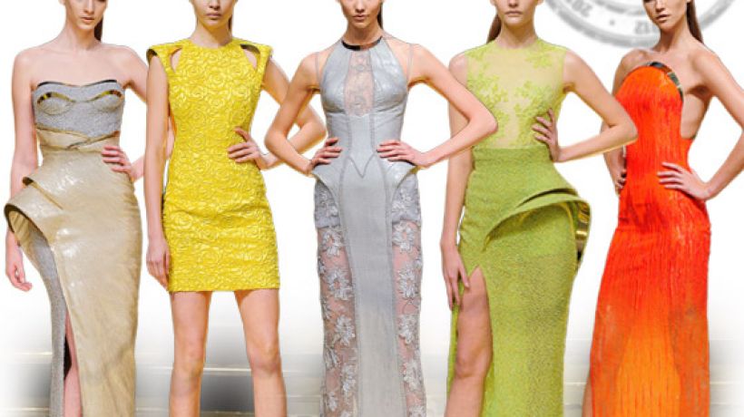 Italský módní dům Versace se po osmileté přestávce vrátil na pařížskou Haute Couture Runway!