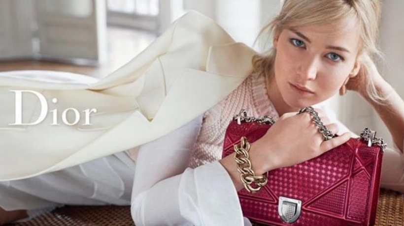 Jennifer Lawrence tváří kabelek Dior pro jaro 2016