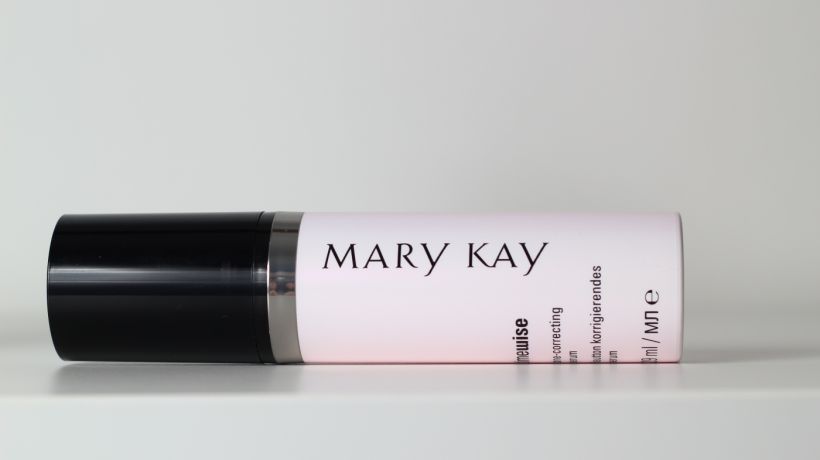 Rozjasnění a vyrovnání tónu pleti od Mary Kay