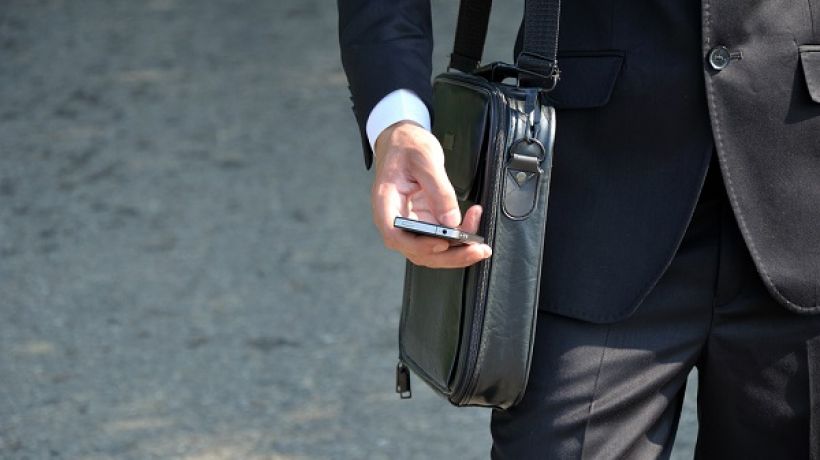 Pánské podzimní doplňky v přírodních barvách dodají eleganci