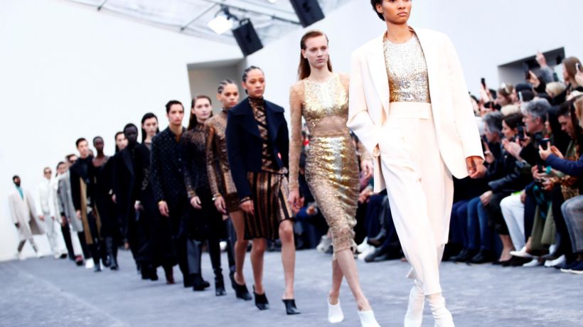 Roberto Cavalli se v podzimní kolekci vrací ke kořenům