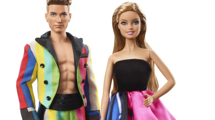 Moschino představilo dárkový set Barbie a Ken