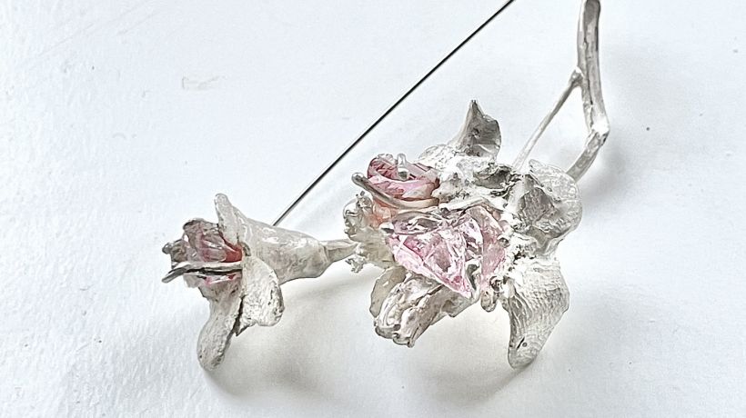 První dáma Eva Pavlová vynesla šperky českého designéra Hanuše Lamra