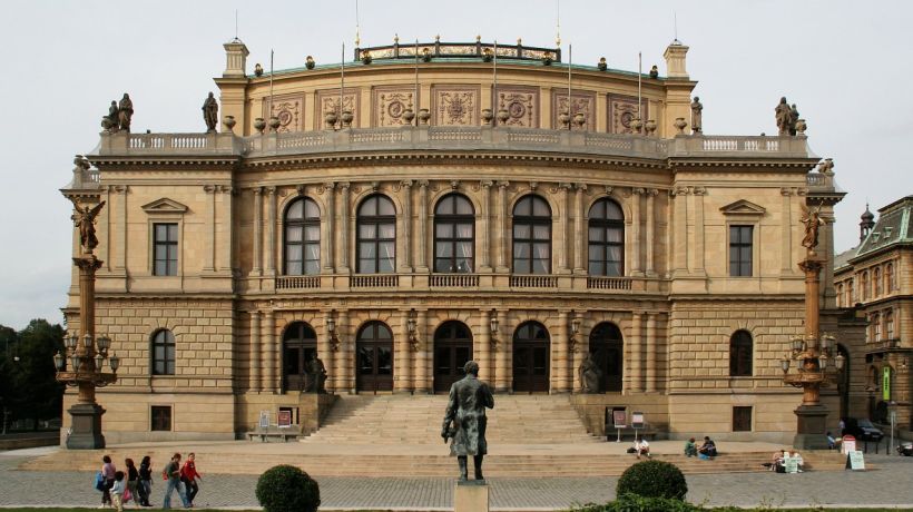 Rudolfinum ožije vážnou hudbou a jazzem
