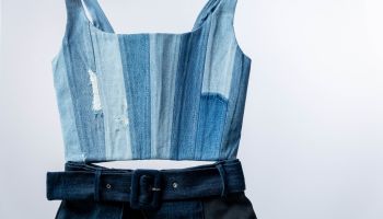 Jak na jaře kombinovat denim? Objevte náš výběr deseti stylových kousků