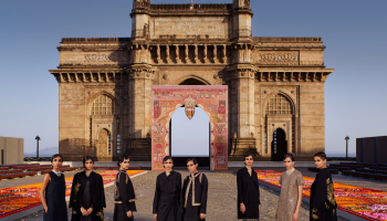 Dior ovládl Indii. Mimořádné řemeslné umění zachycené v kolekci FALL 2023