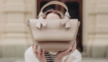 Dva nové trendy designu kabelek Mybelka zaujmou variabilitou a ideální velikostí
