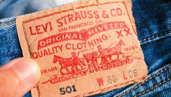 Legendární džíny Levi's s číslem 501 spojují již několik generací