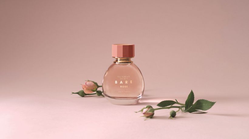 Victoria´s Secret představuje svěží, květinovou a osobitou vůni Bare Rose