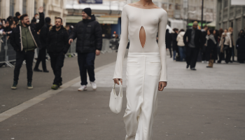 Nová sezóna, nový street style trendy podle pařížského fashion weeku
