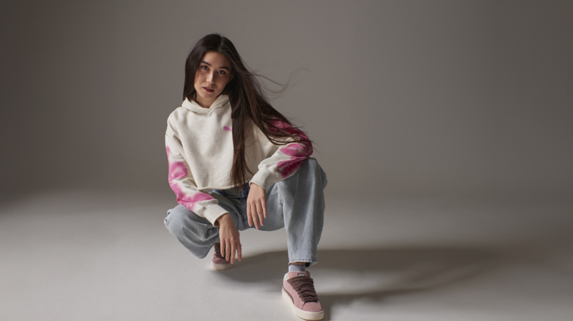 PUMA ve spolupráci s Naomi Adachi představuje tenisky inspirované nostalgií skateboardové obuvi z 90. let