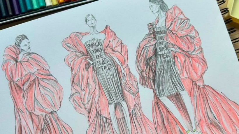 Šaty pro Evu Burešovou navrhla s oporou ve street stylu a kreativitě Zlata Stolaříková