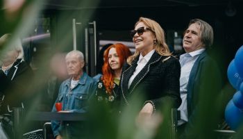 Na Vltavě byla pokřtěna unikátní elektrická loď Anna Carolina. Kmotrou se stala Dagmar Havlová