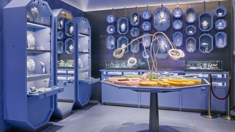 Cesta divů je novou prodejnou Swarovski v Praze