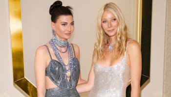 Uvedení nové výstavy Swarovski si nenechaly ujít mnohé známé osobnosti, mezi nimi i Gwyneth Paltrow a Jessica Alba