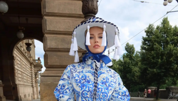 Národní kostým pro Miss Czech Republic 2023 Justýnu Zedníkovou je dalším z unikátních děl návrháře Sama Dolce