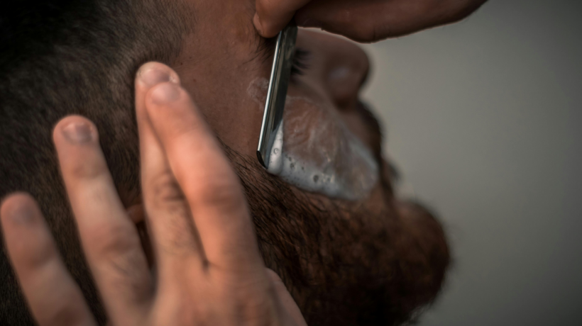 Faraónská bradka nebo římský clean shave: Taková je historie holení