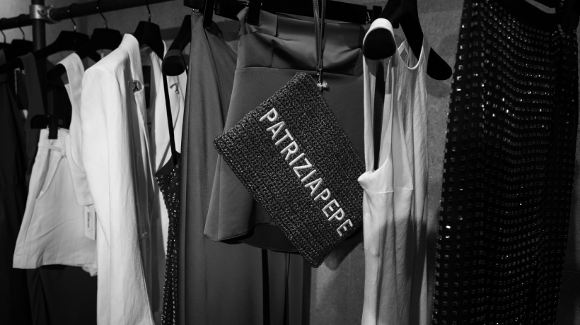Závěr módního týdne byl obklopen modely značky Patrizia Pepe, která slavnostně otevřela svůj nový butik