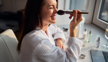 Make-up za pár minut. Tipy a triky pro rána bez stresu