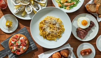 Nedělní brunch ve Four Seasons Hotel Prague: nová nedělní tradice s výhledem na Pražský hrad startuje na Den matek